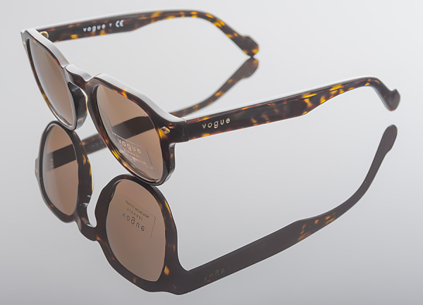 Очки солнцезащитные Vogue 5330S-W65673 - фото, цена в интернет-магазине Мода-Оптик Архангельск